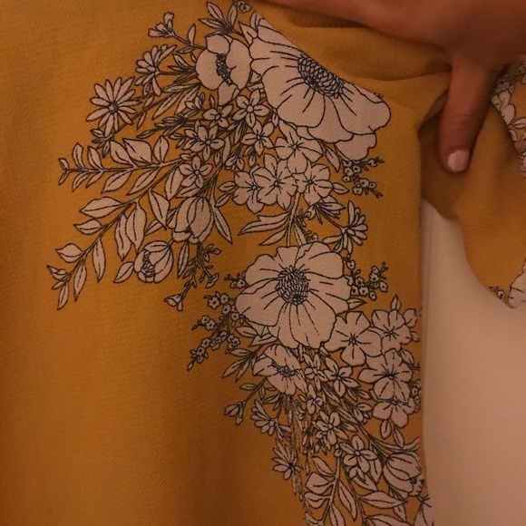 Cold Shoulder Flower Floral Dress Shirt - Picture 3 of 10